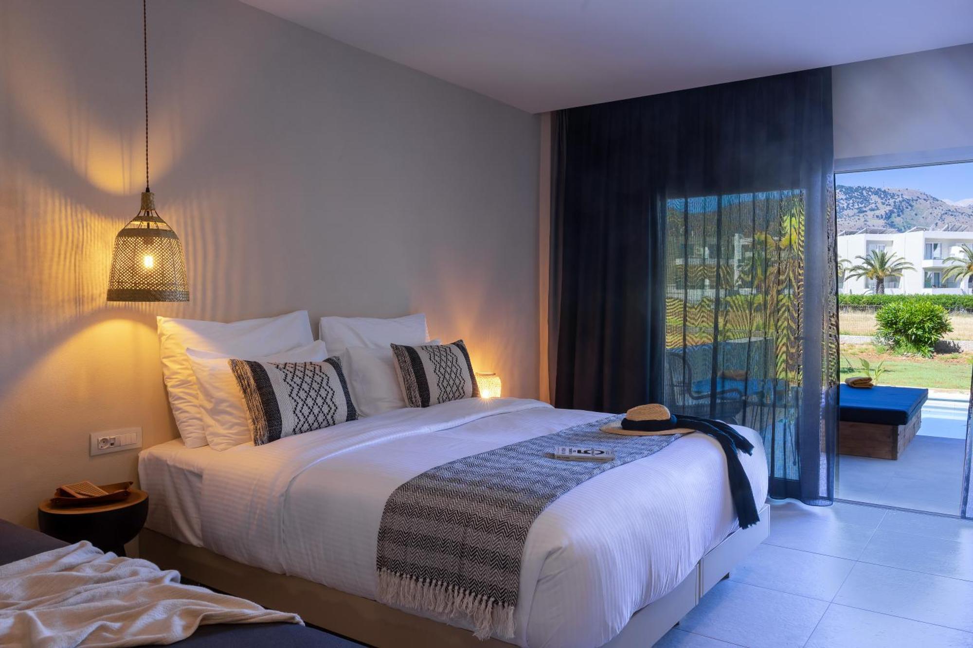 Superior Double Room Private Pool