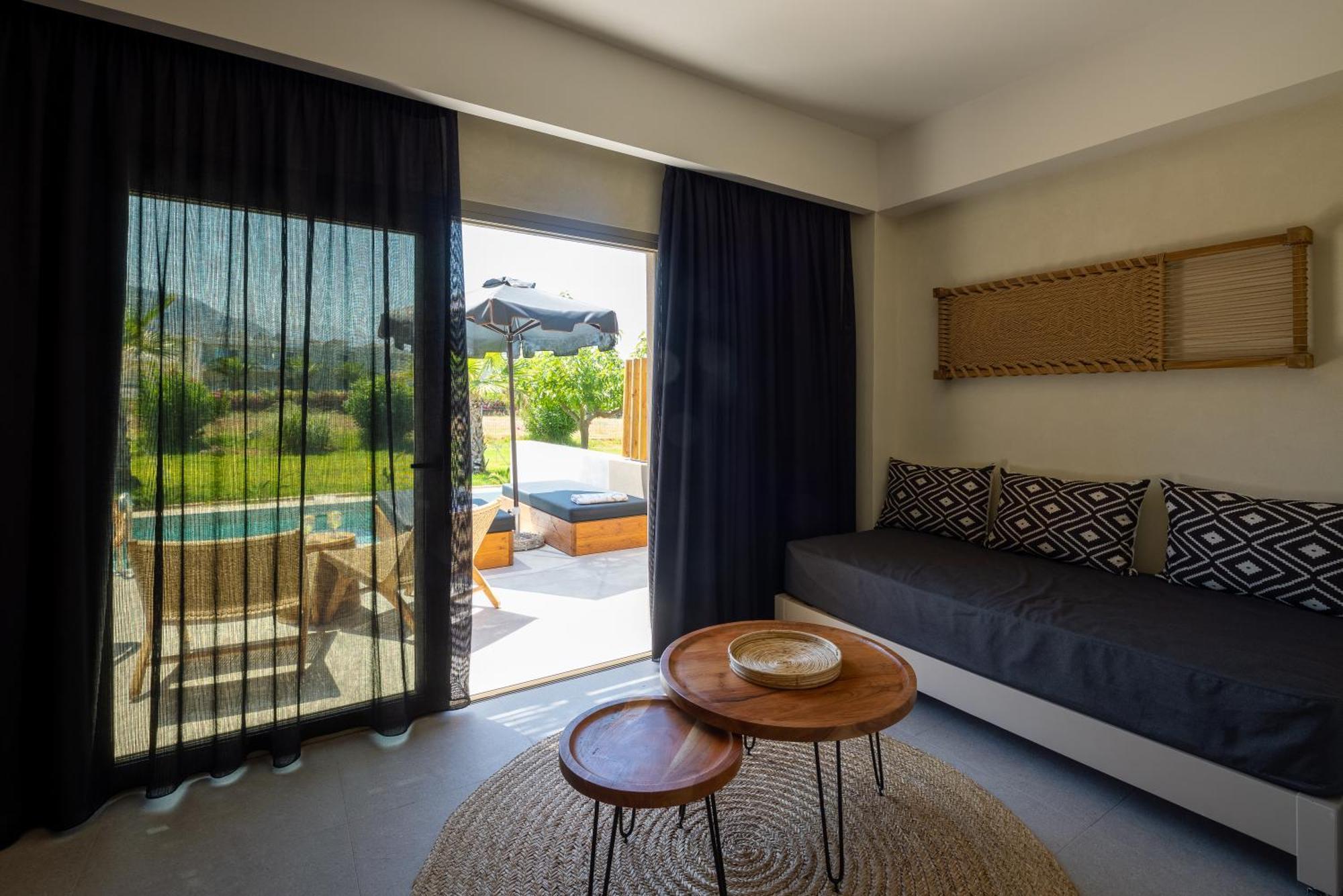 Junior Suite Private Pool